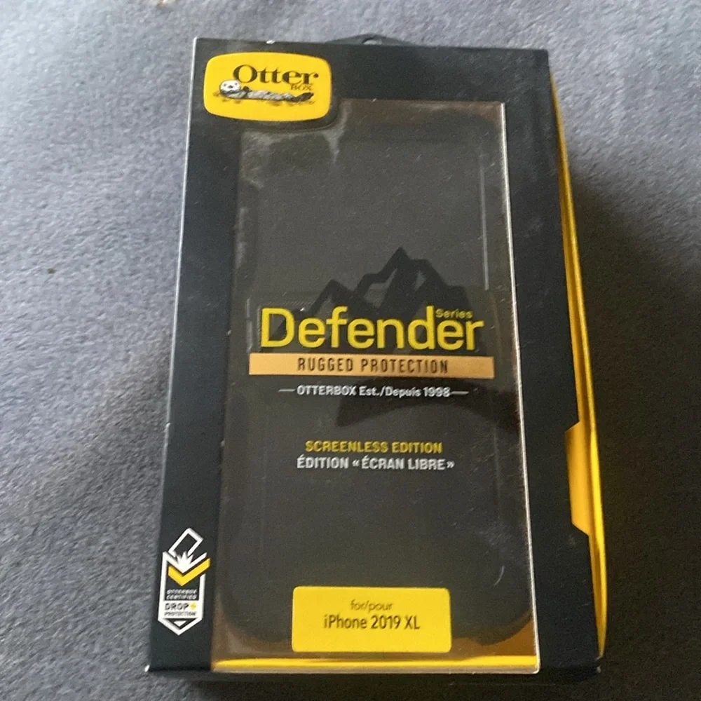 Slightly used OtterBox cell phone case